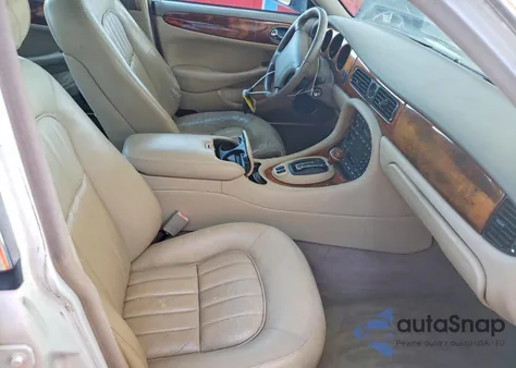 2000 Jaguar Xjr из США, поврежденный, VIN LF18062